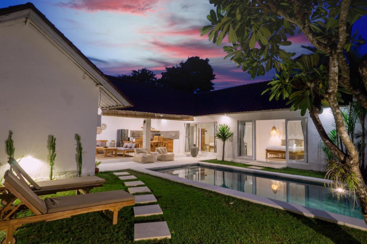 Villa Pagu Seminyak Exterior foto